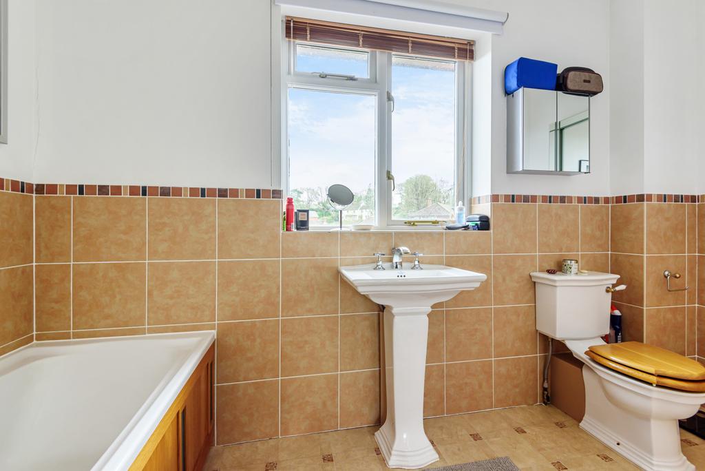 Ensuite