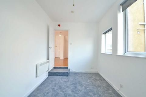 1 bedroom apartment to rent, Staple Hill Road, Staple Hill