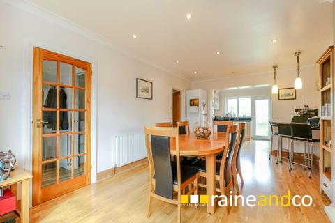 36 Bramble Road, Hatfield, AL10 9SA