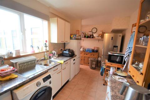 82 Wigley Road, Feltham, TW13 5HF