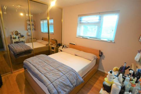 82 Wigley Road, Feltham, TW13 5HF