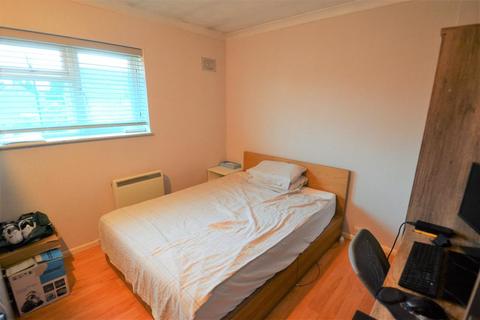 82 Wigley Road, Feltham, TW13 5HF