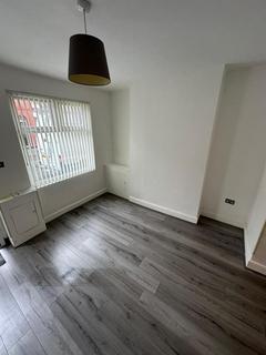 2 bedroom terraced house to rent, Holmes Street, Liverpool