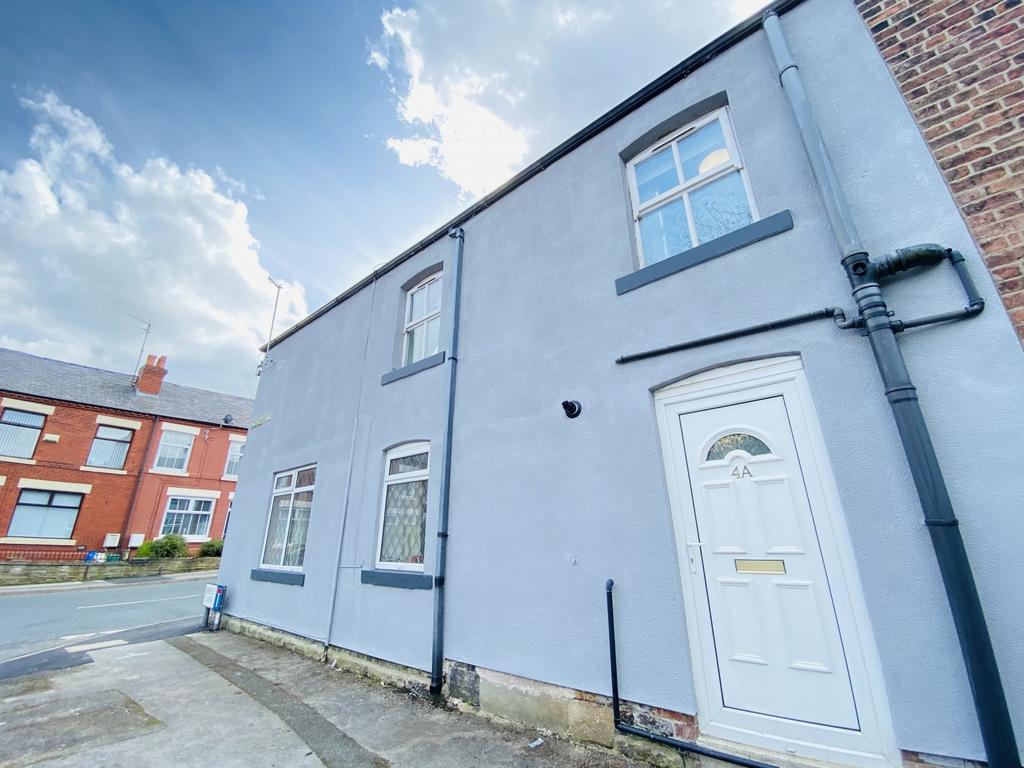Upper Hibbert Lane, Marple, Stockport, SK6 2 bed end of terrace house