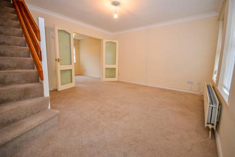 2 bedroom terraced house to rent, Henry Street, Gosforth