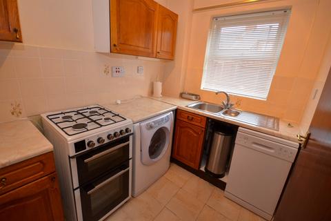 2 bedroom terraced house to rent, Henry Street, Gosforth