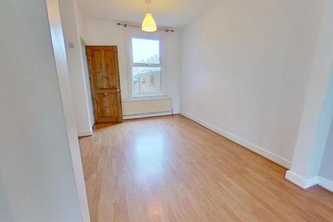 14 Abbott Road, Folkestone, CT20 1NG