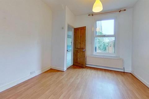 14 Abbott Road, Folkestone, CT20 1NG
