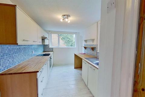 14 Abbott Road, Folkestone, CT20 1NG