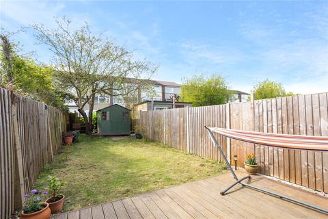 18a Knights Close, Windsor, SL4 5QR