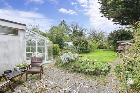 30 Hadley Close, Meopham, Gravesend, DA13 0NX