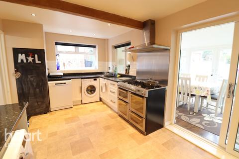 5 Maple Drive, Wetherby, LS22 7QZ