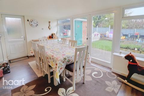 5 Maple Drive, Wetherby, LS22 7QZ