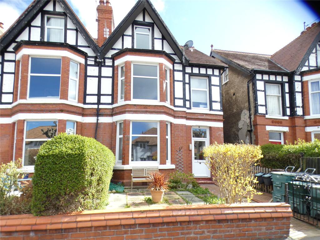 Harcourt Road, Craig Y Don, Llandudno, LL30 1 bed apartment £450 pcm