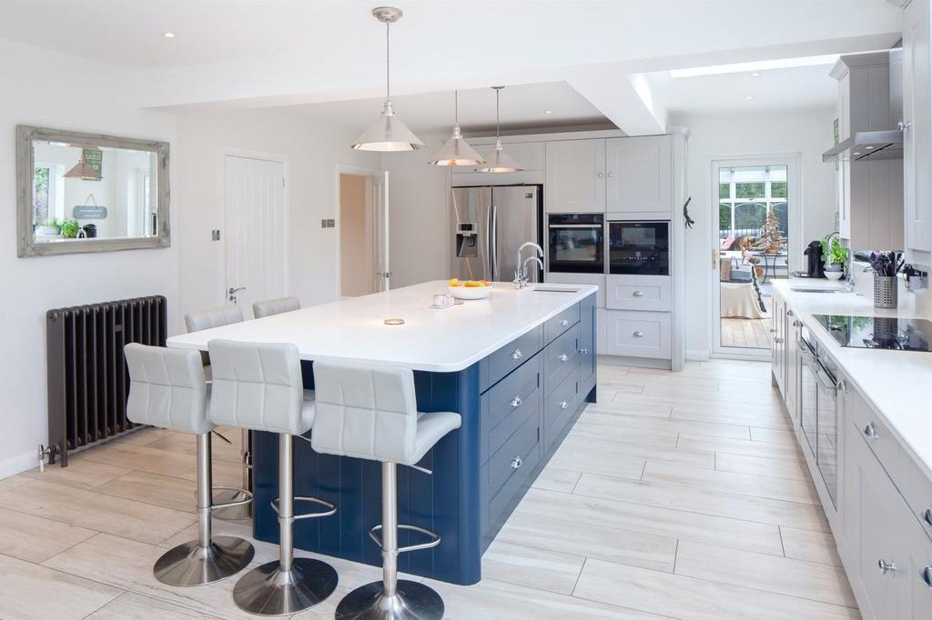 Kitchen/Breakfast