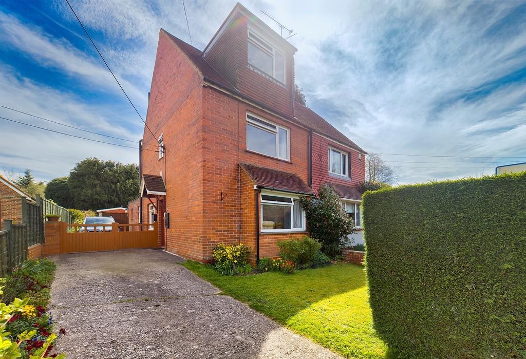 Faygate Lane, Faygate 4 bed semidetached house £485,000