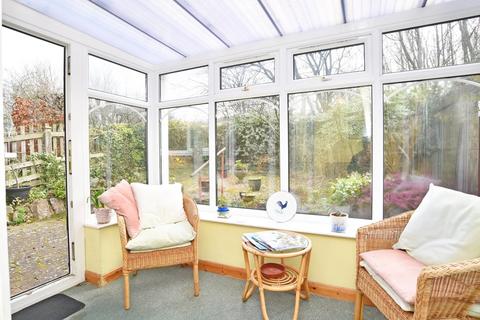9 Barberry Close, Harrogate, HG3 2NZ