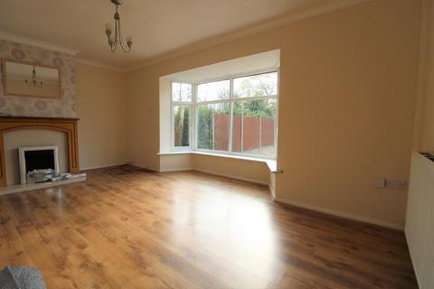 2 bedroom semi-detached house to rent, Highfield Close, Gainsborough