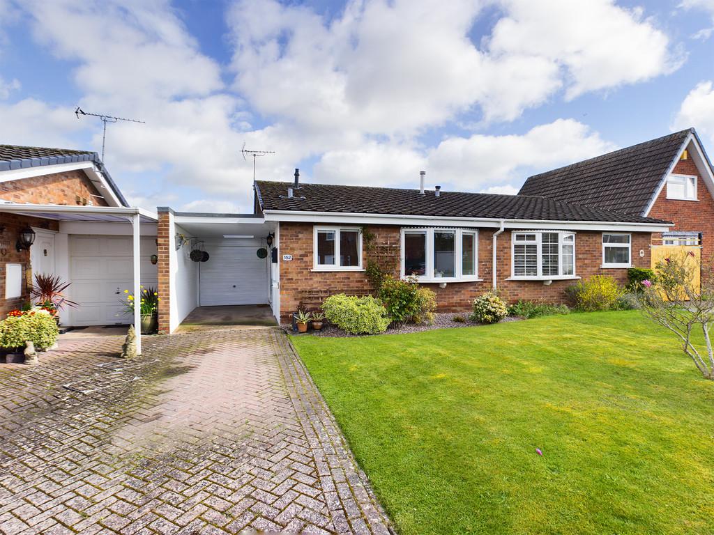Park Road, BartonunderNeedwood 2 bed semidetached bungalow £279,950
