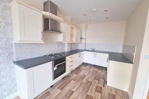 2 bedroom flat to rent - East Vale Court, Savage Road, Bridlington