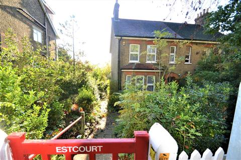 241 Manor Road, Chigwell, IG7 6HL