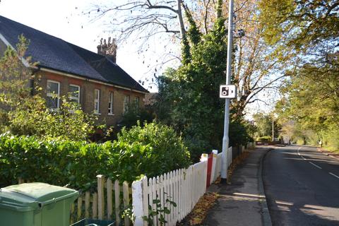 241 Manor Road, Chigwell, IG7 6HL