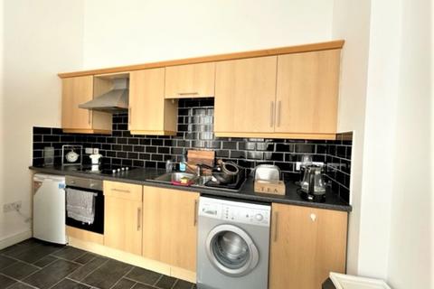 2 bedroom apartment for sale - Station Road, Batley