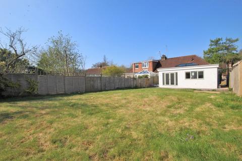 3 bedroom semi-detached bungalow for sale - High Street, Findon Village, Worthing BN14 0ST