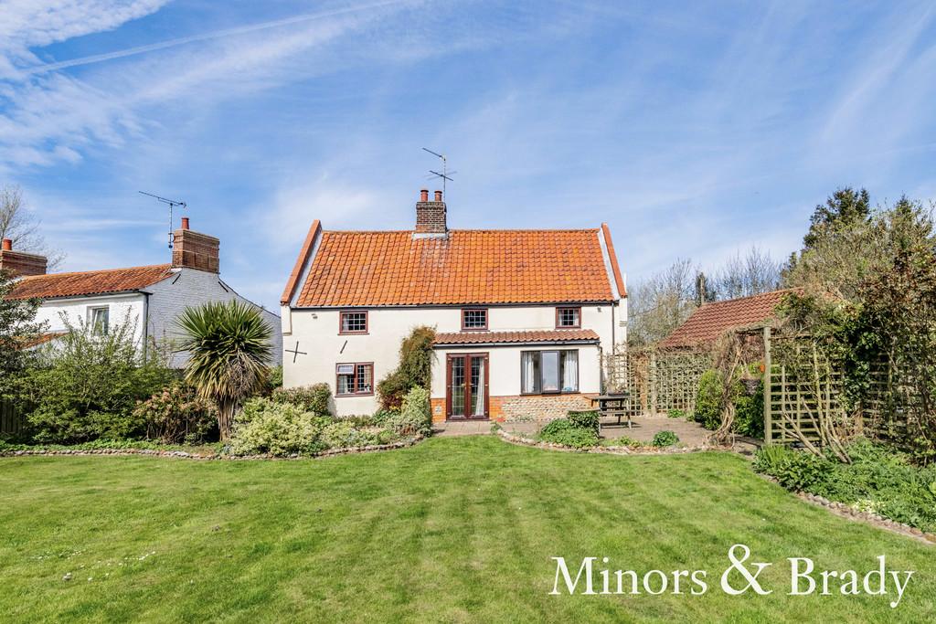 The Street, Edingthorpe 3 bed detached house for sale £550,000