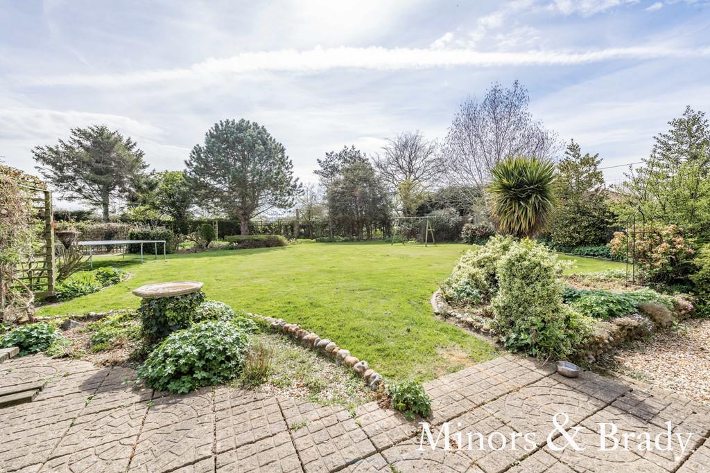 The Street, Edingthorpe 3 bed detached house for sale £550,000