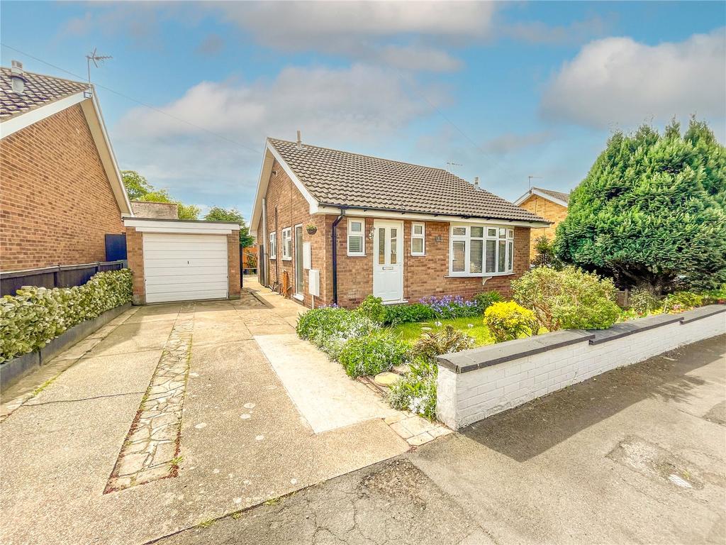 Hillfoot Drive, Bottesford... 2 bed bungalow £200,000