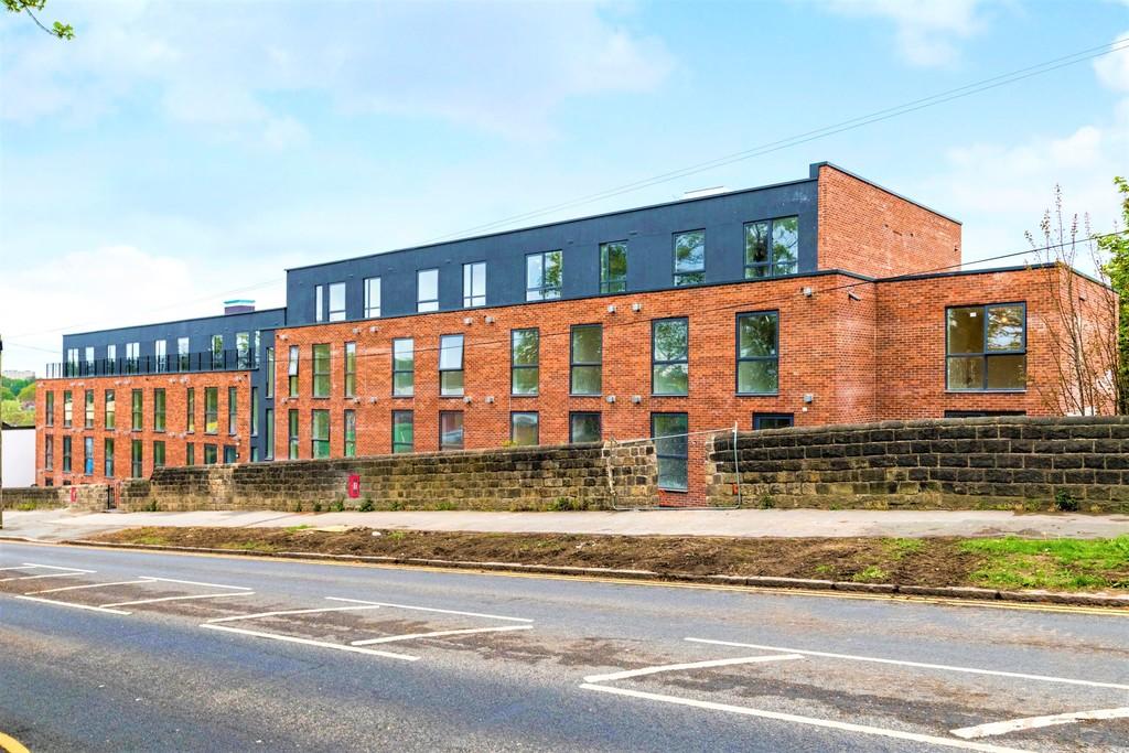 Northgate House, Stonegate Road, Leeds Parking £75 pcm (£17 pw)