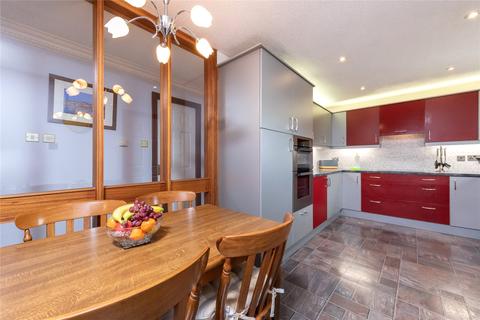 14 Glenorchil Place, Auchterarder, PH3 1LR