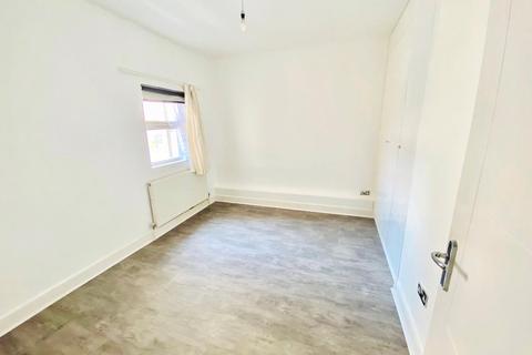 1 bedroom apartment to rent - High Street, Sutton, Surrey, SM1