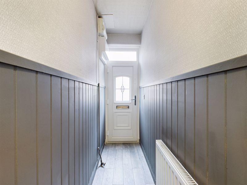 Little Water Street, Carmarthen 2 bed terraced house £675 pcm (£156 pw)