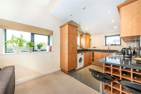2 bedroom apartment to rent, Old Bath Road, Newbury, Berkshire, RG14