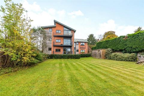 undefined, Old Bath Road, Newbury, Berkshire, RG14