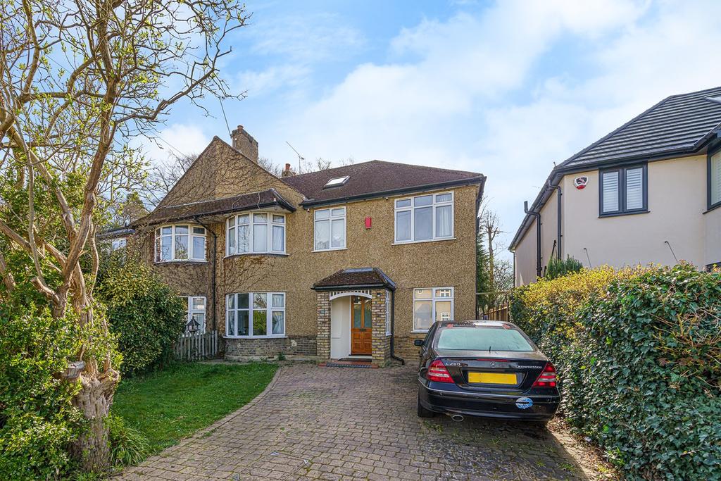 Lawrence Road, West Wickham, BR4 5 bed semidetached house £899,995