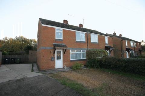 3 bedroom semi-detached house to rent, Bruces Close, CONINGTON, Cambridgeshire