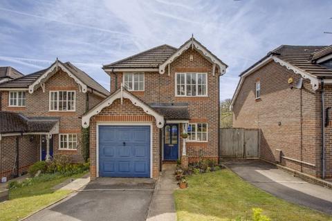 14 Bevan Hill, Chesham, HP5 2QS