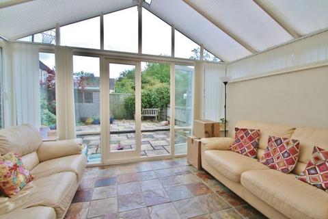 3 bedroom semi-detached house to rent, Perrinsfield, Lechlade, Gloucestershire