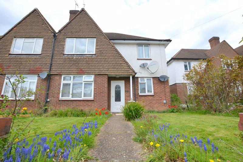 Uxbridge Road, Hatch End 2 bed ground floor £400,000