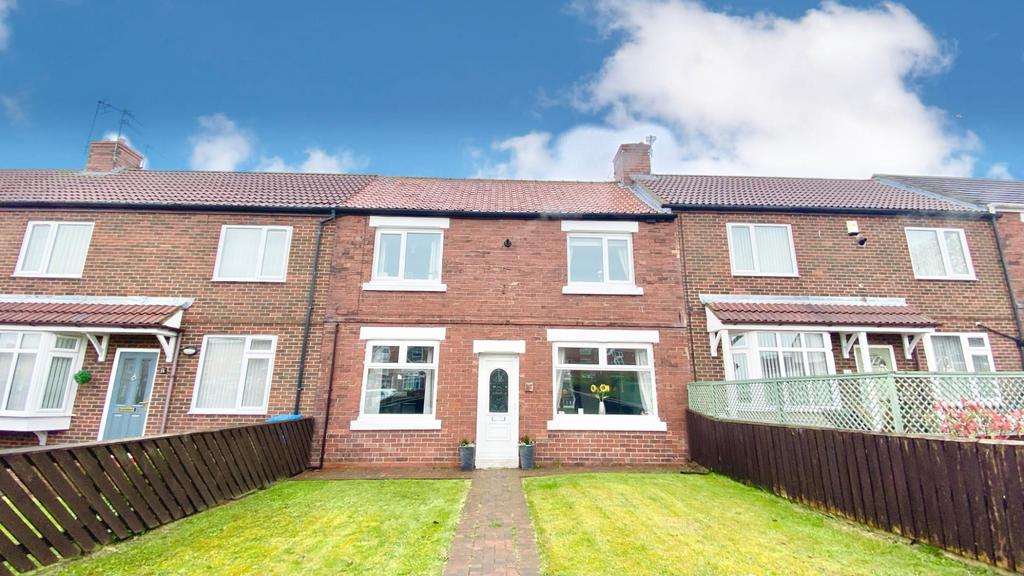 The Avenue, Seaham 2 bed terraced house £115,000