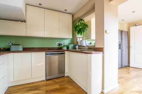 4 Allington Close, Histon, Cambridge, CB24 9YB