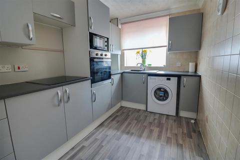 1 bedroom flat for sale - East Thurrock Road, Grays
