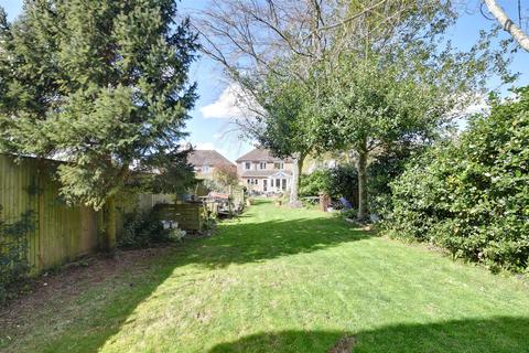 13 Craythorne, Tenterden, TN30 6SD