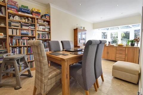 13 Craythorne, Tenterden, TN30 6SD