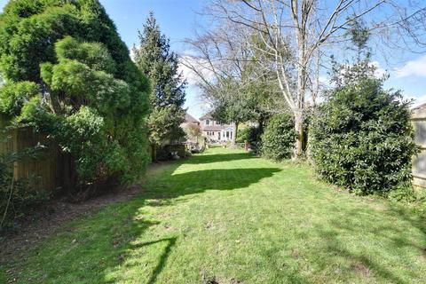 13 Craythorne, Tenterden, TN30 6SD