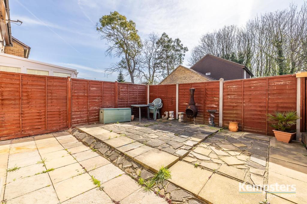 Rear Garden 2.jpg