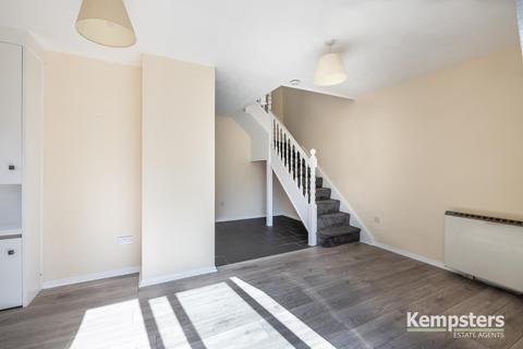 2 Broadlands, Badgers Dene, Grays, RM17 5HZ